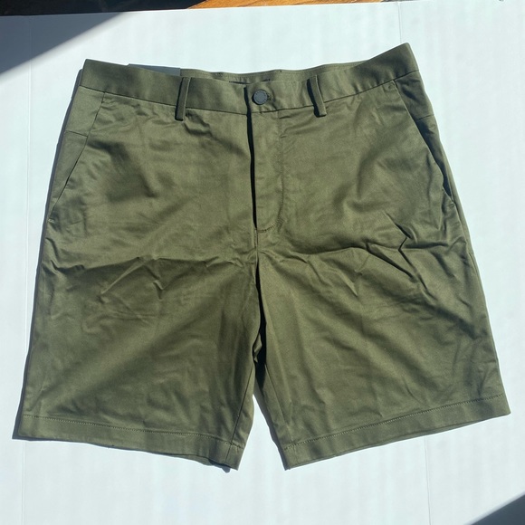 Banana Republic Core Temp 9” Aiden Short - Picture 1 of 8